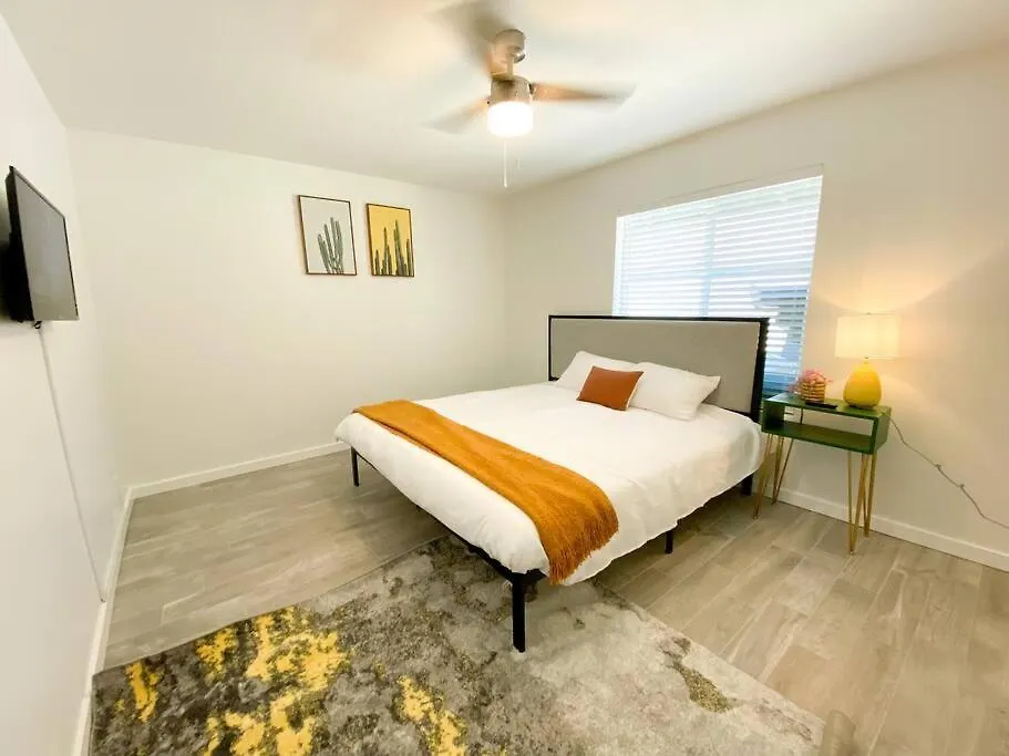 Stylish Central Phoenix 2Br Townhouse With King Beds, Grill, And Free Parking Near Downtown And Sky Harbor