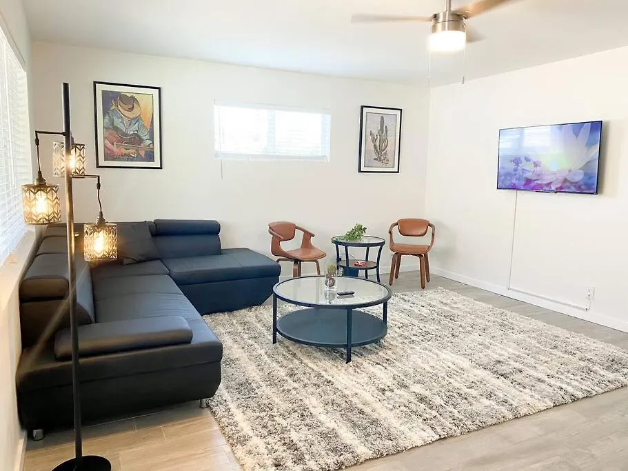 Stylish Central Phoenix 2Br Townhouse With King Beds, Grill, And Free Parking Near Downtown And Sky Harbor USA