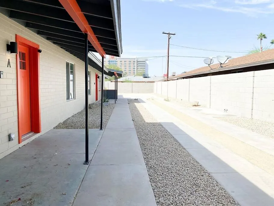 Stylish Central Phoenix 2Br Townhouse With King Beds, Grill, And Free Parking Near Downtown And Sky Harbor